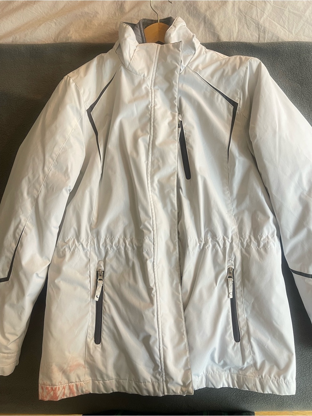Women's White Insulated Ski Jacket - Lightweight Winter Coat